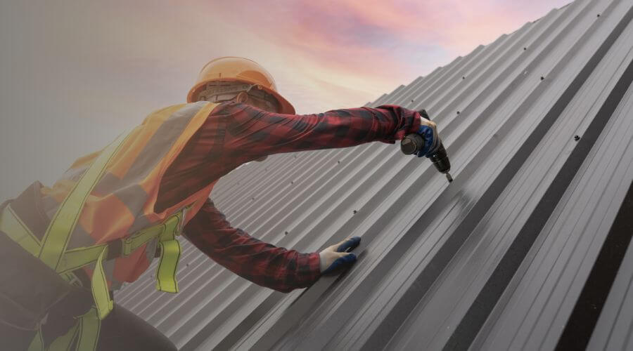 Professional gutter cleaning in Thomaston, CT